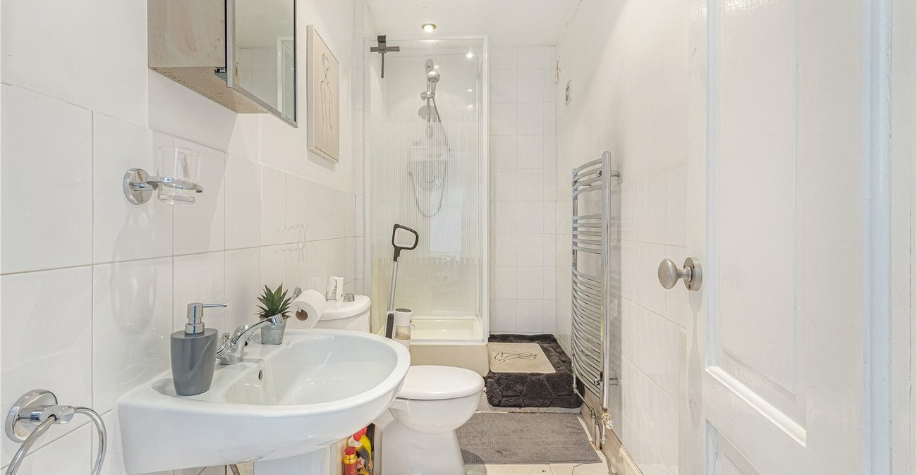 4 bedroom house for sale in Welling | Robinson Jackson