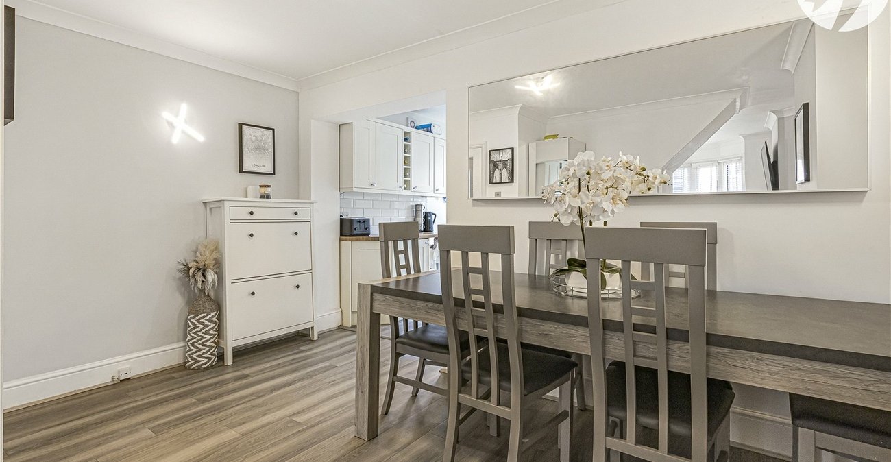 3 bedroom house for sale in Welling | Robinson Jackson