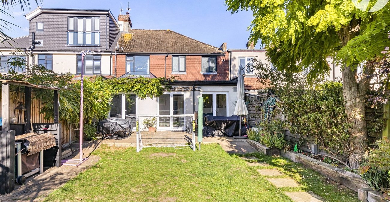 4 bedroom house for sale in West Dartford | Robinson Jackson