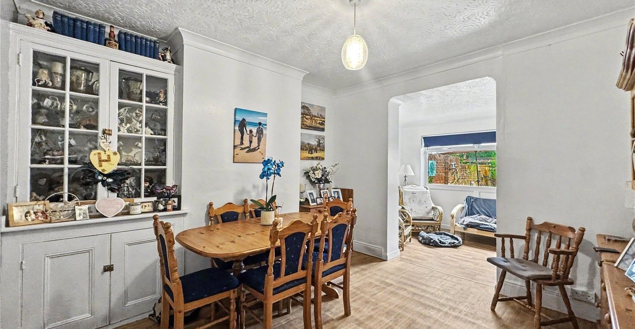 5 bedroom house for sale in Gillingham | Robinson Michael & Jackson