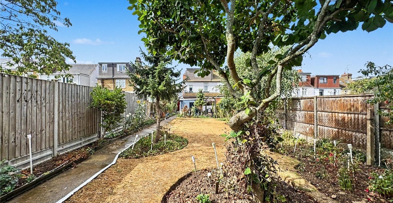 5 bedroom house for sale in Gillingham | Robinson Michael & Jackson