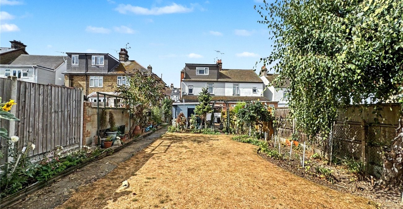 5 bedroom house for sale in Gillingham | Robinson Michael & Jackson