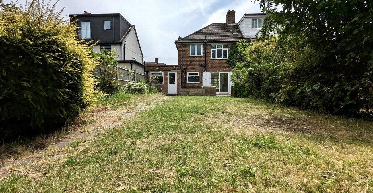 3 bedroom house for sale in Catford | Robinson Jackson