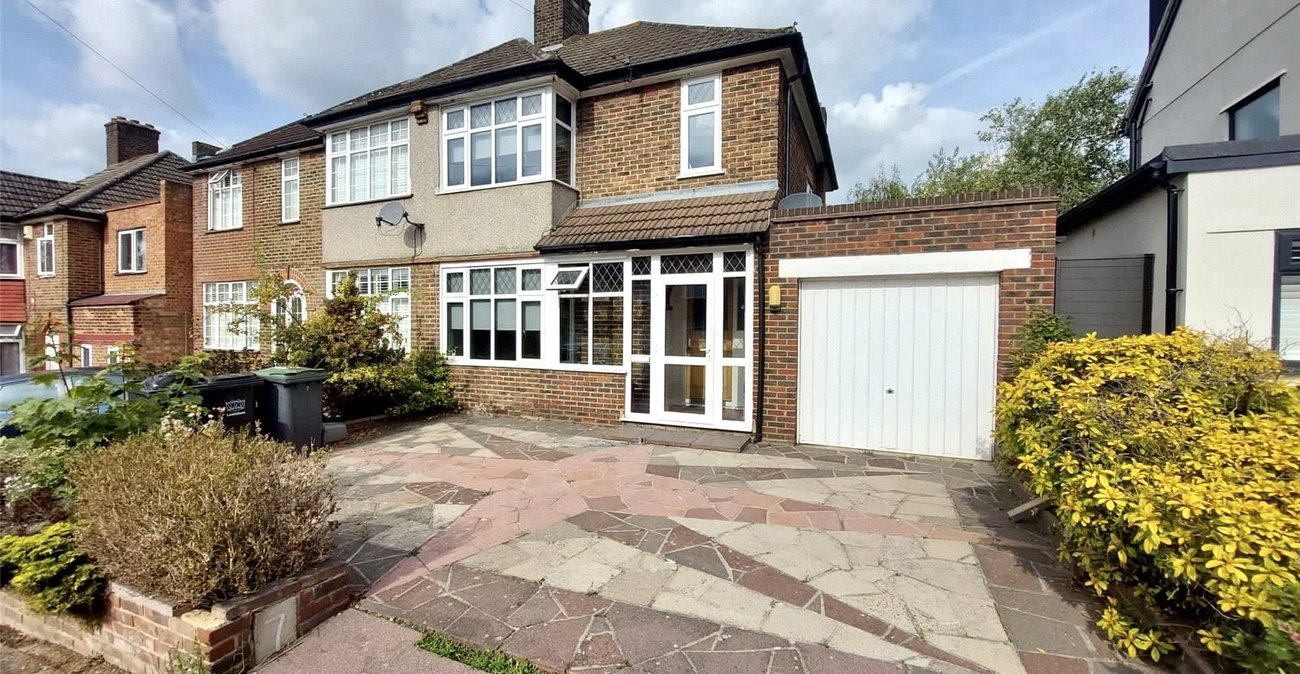 3 bedroom house for sale in Catford | Robinson Jackson
