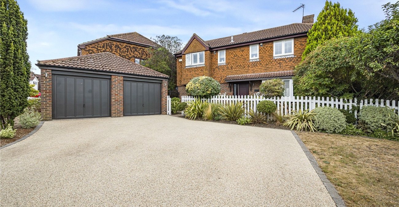 4 bedroom house for sale in Swanley | Robinson Jackson