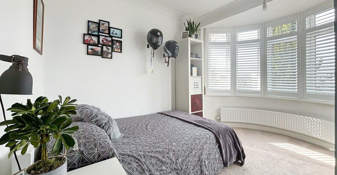 4 bedroom bungalow for sale in Bexley | Robinson Jackson