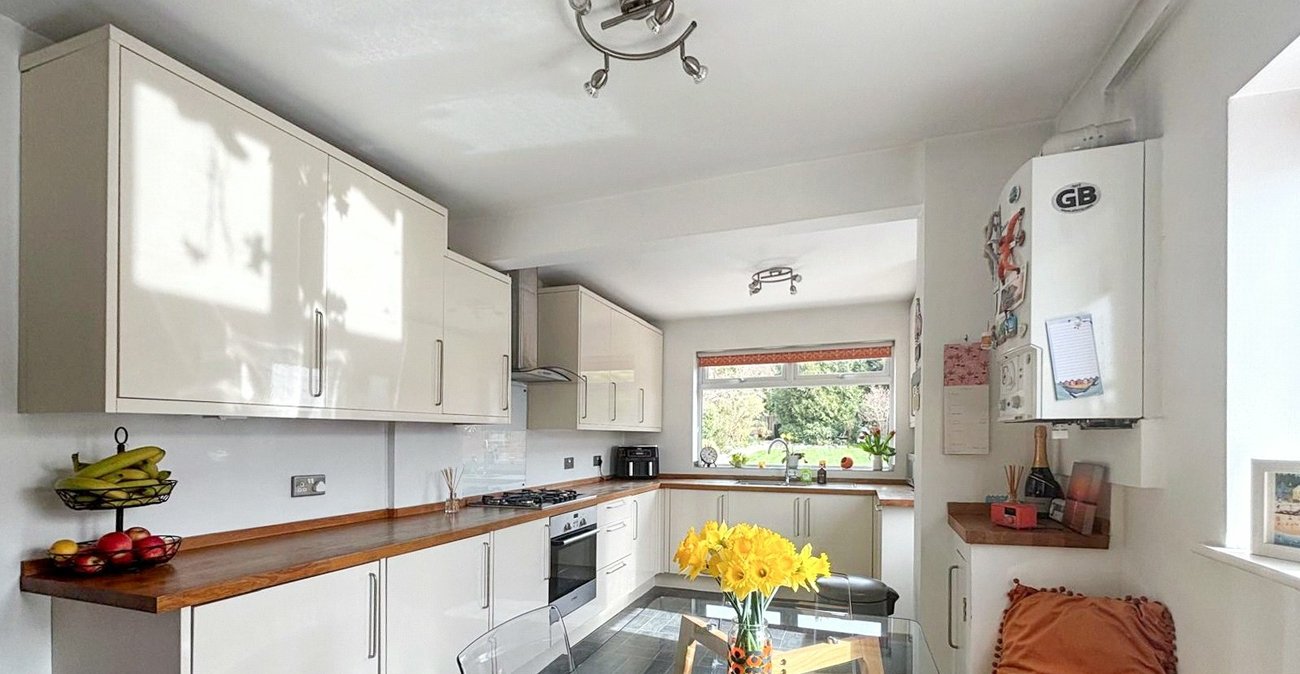 4 bedroom bungalow for sale in Bexley | Robinson Jackson