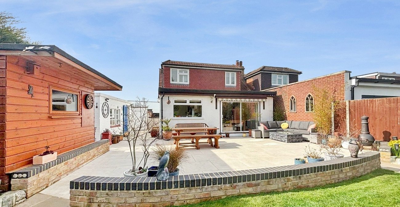 4 bedroom bungalow for sale in Bexley | Robinson Jackson