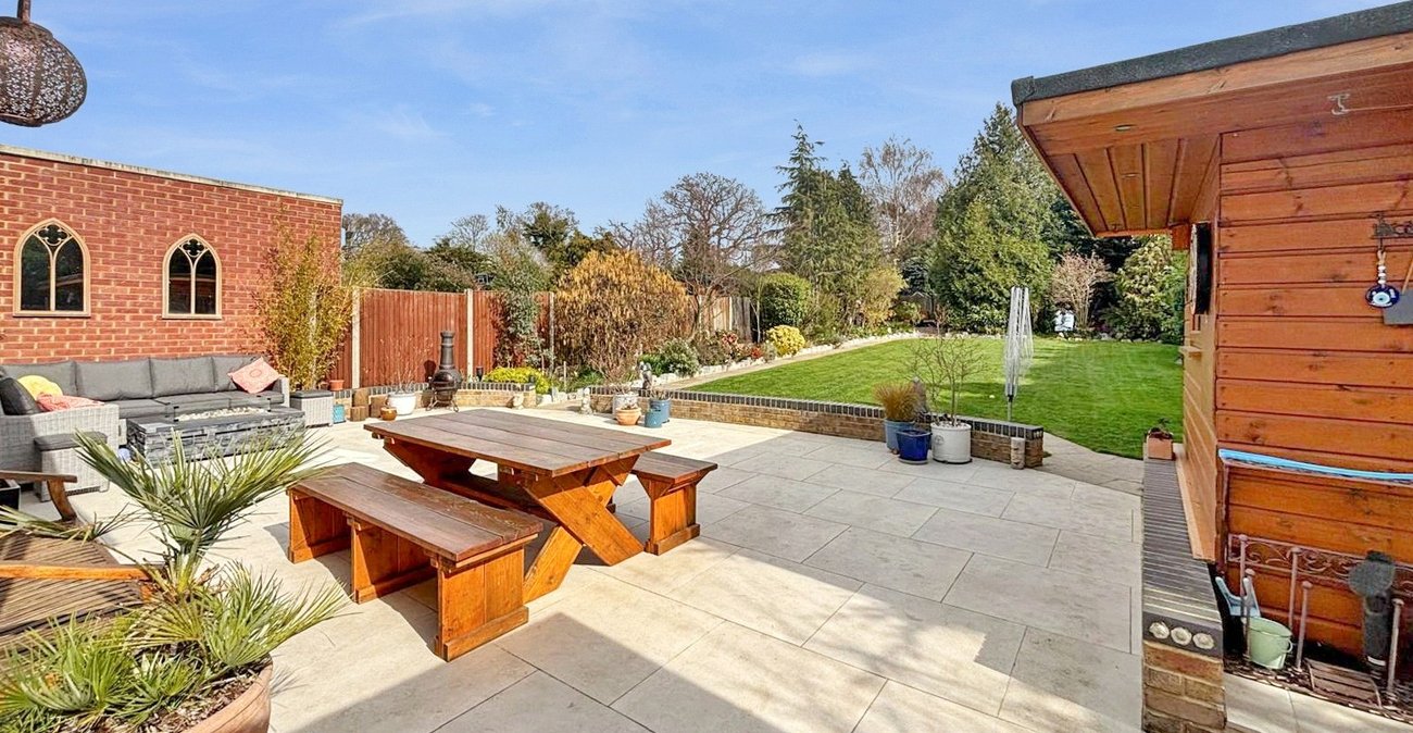 4 bedroom bungalow for sale in Bexley | Robinson Jackson