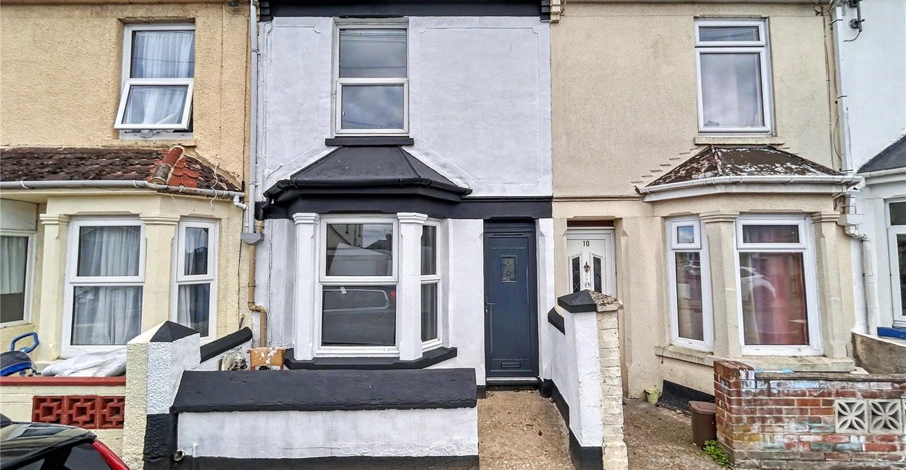 2 bedroom house for sale in Gillingham | Robinson Michael & Jackson
