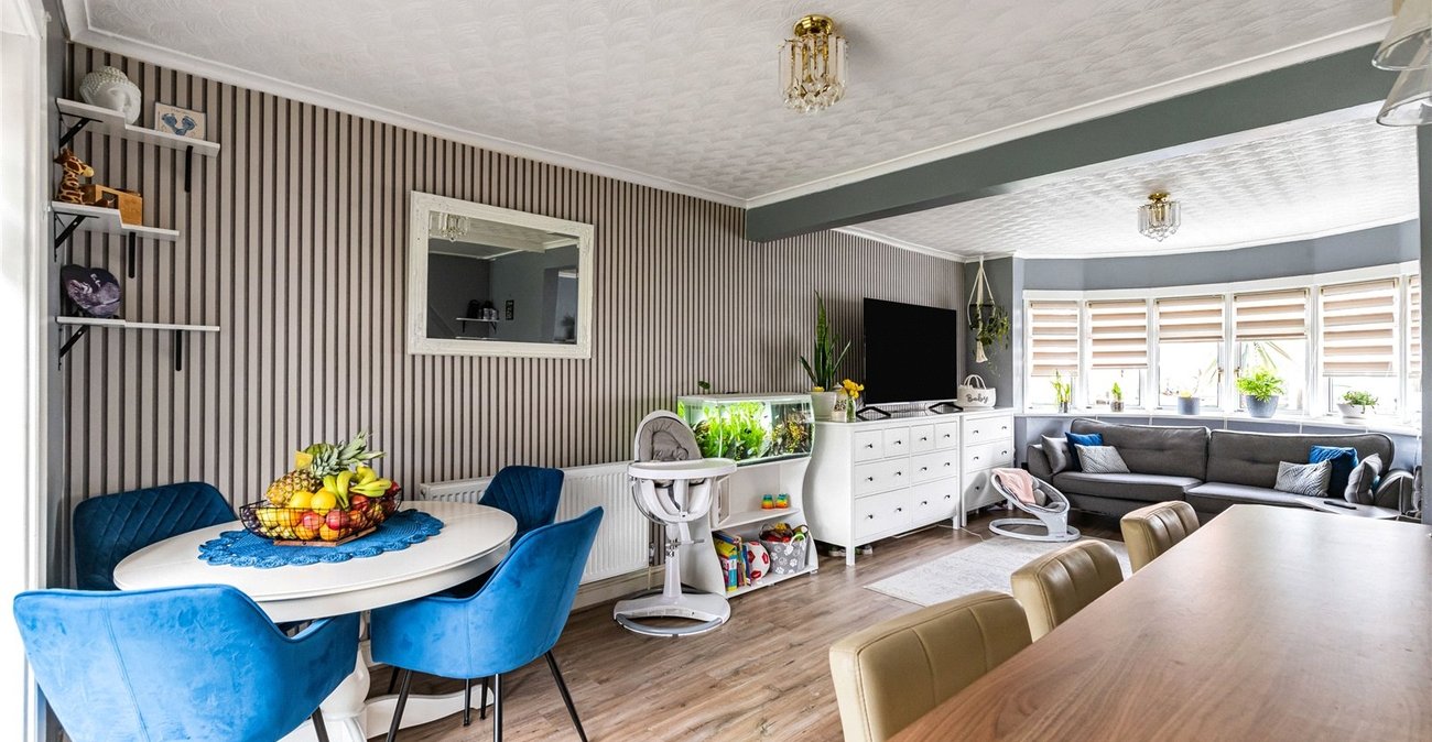 3 bedroom house for sale in South Welling | Robinson Jackson