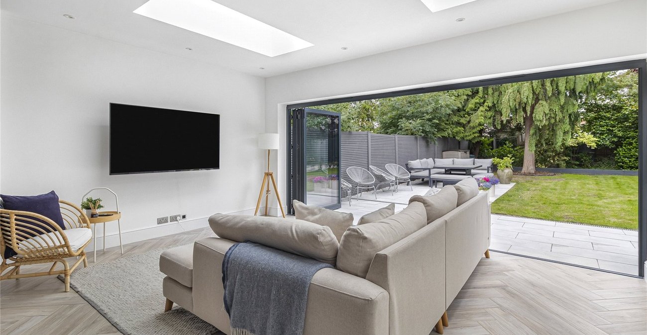 5 bedroom house for sale in South Welling | Robinson Jackson