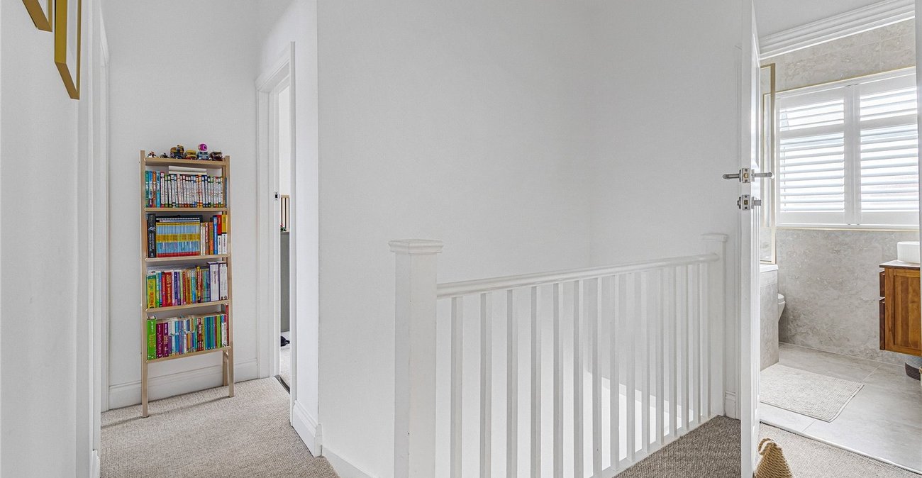 5 bedroom house for sale in South Welling | Robinson Jackson