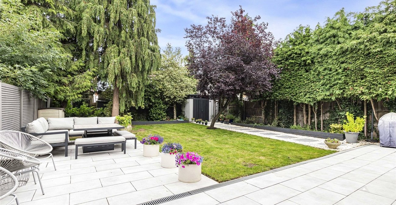 5 bedroom house for sale in South Welling | Robinson Jackson