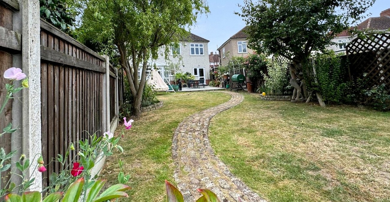 4 bedroom house for sale in South Welling | Robinson Jackson