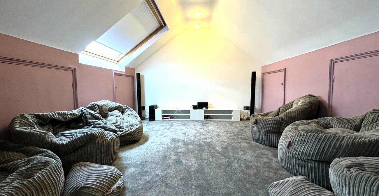 4 bedroom house for sale in South Welling | Robinson Jackson