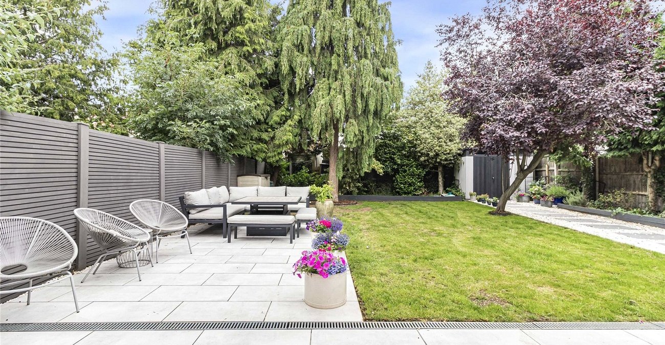 5 bedroom house for sale in South Welling | Robinson Jackson