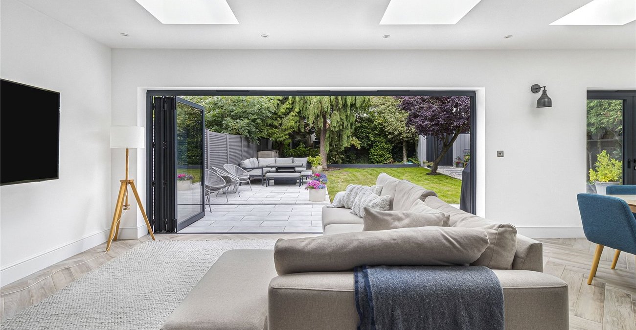 5 bedroom house for sale in South Welling | Robinson Jackson