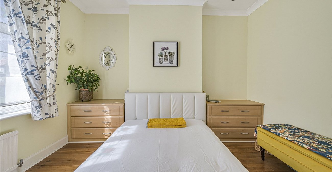 3 bedroom house for sale in Welling | Robinson Jackson