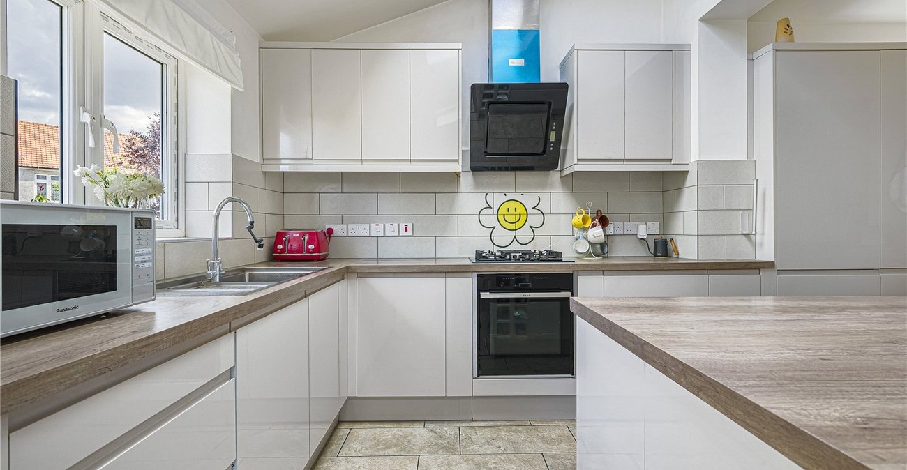 3 bedroom house for sale in Welling | Robinson Jackson