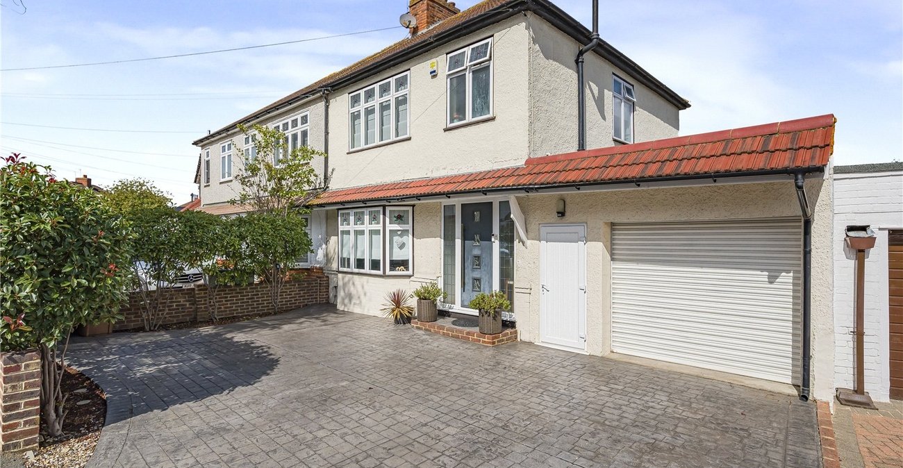 3 bedroom house for sale in Welling | Robinson Jackson