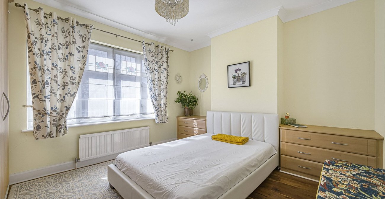 3 bedroom house for sale in Welling | Robinson Jackson