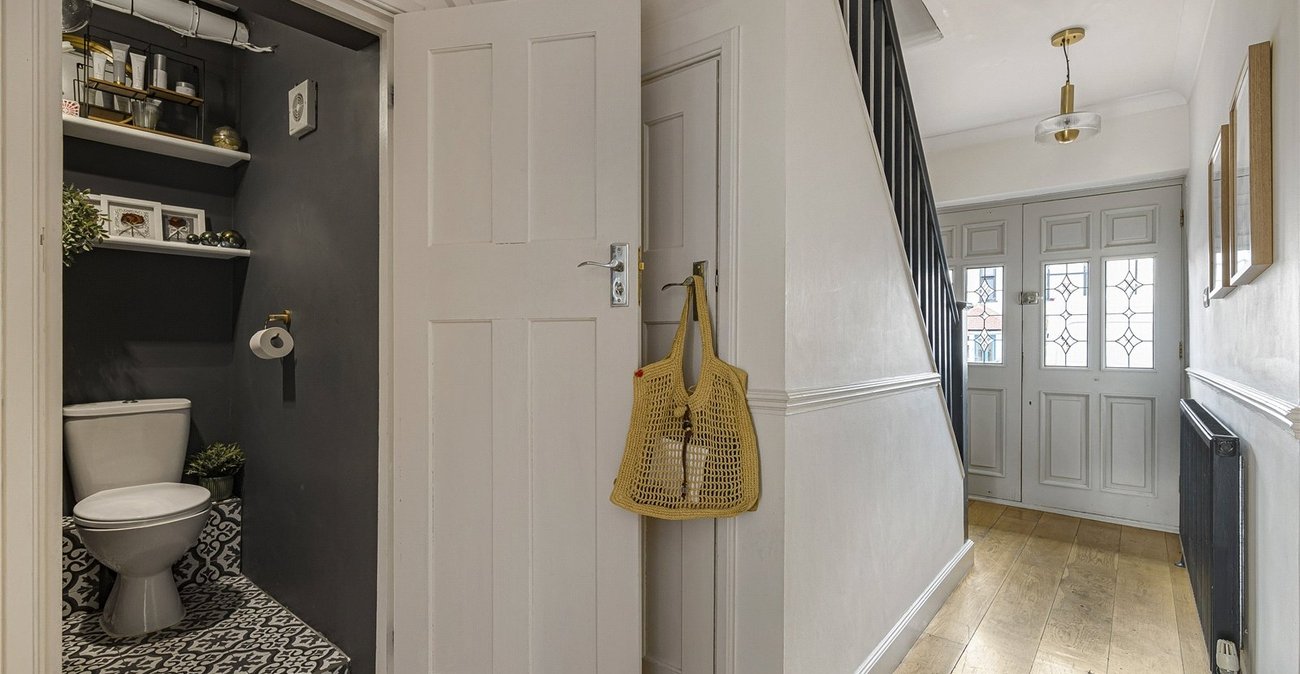 4 bedroom house for sale in Welling | Robinson Jackson