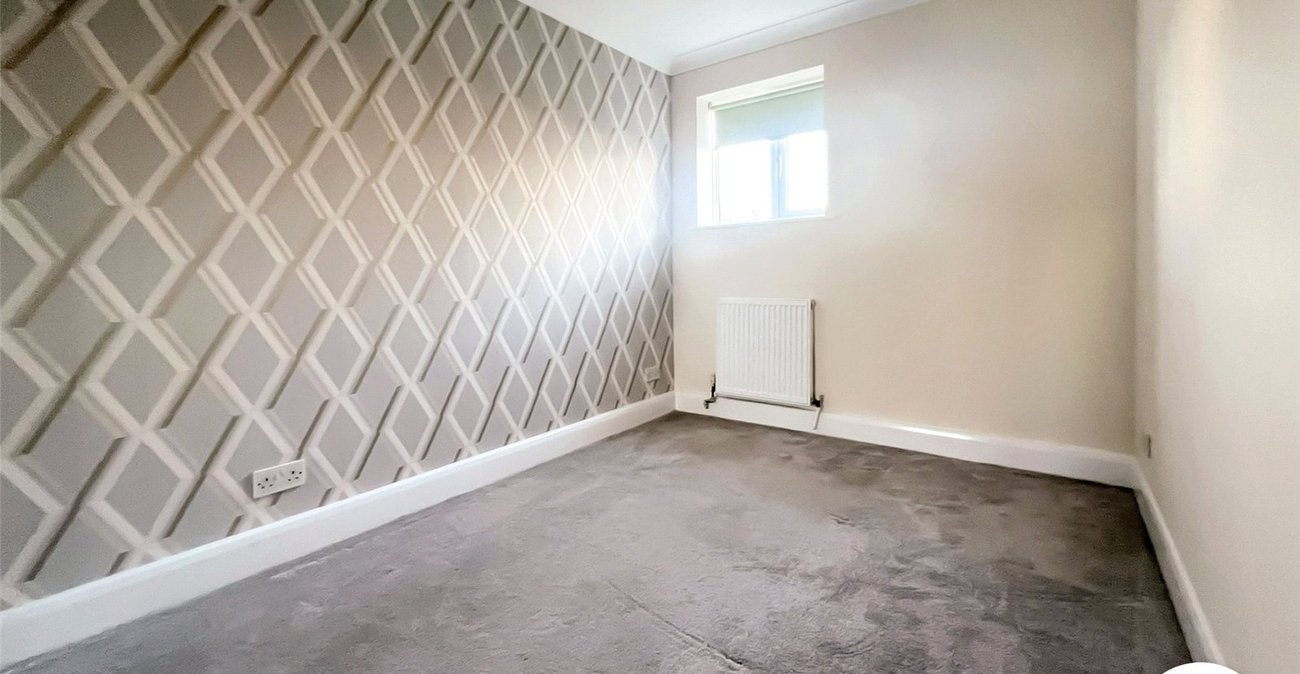 1 bedroom property for sale in Chatham | Robinson Michael & Jackson