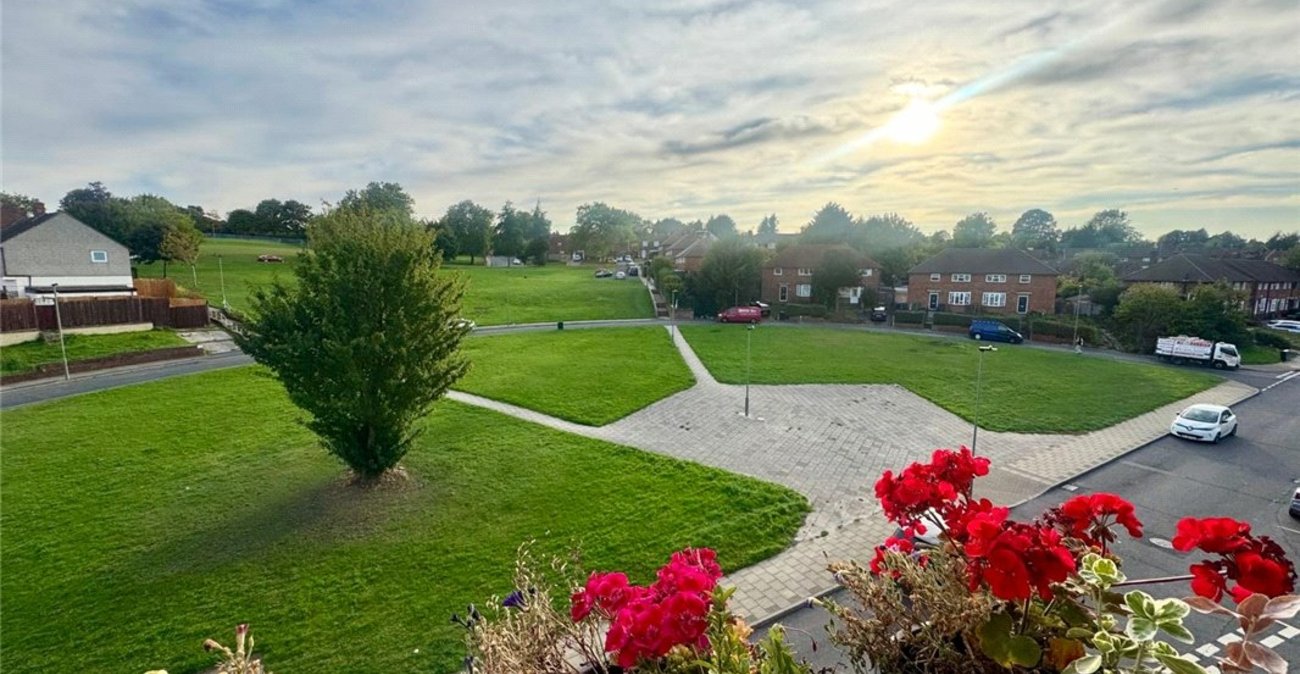 2 bedroom property for sale in Orpington | Robinson Jackson