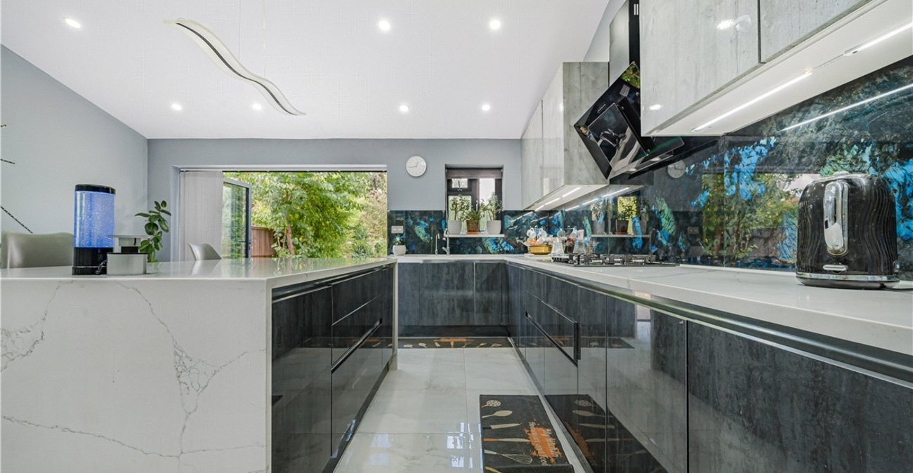 4 bedroom house for sale in Orpington | Robinson Jackson