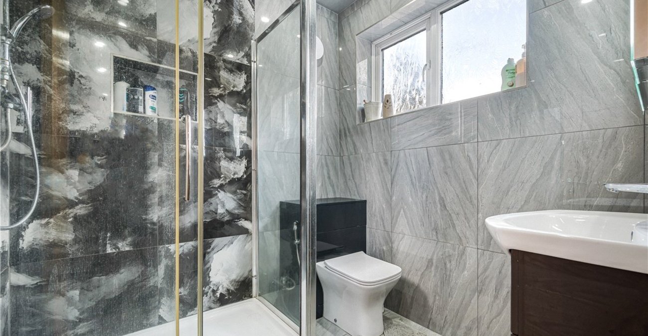 4 bedroom house for sale in Orpington | Robinson Jackson