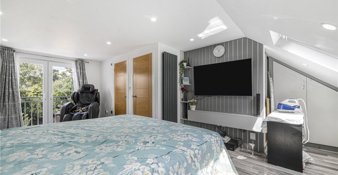 4 bedroom house for sale in Orpington | Robinson Jackson