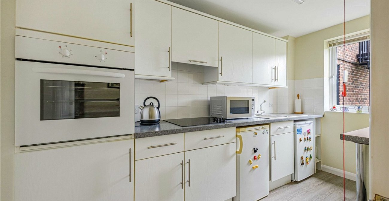 1 bedroom property for sale in South Orpington | Robinson Jackson