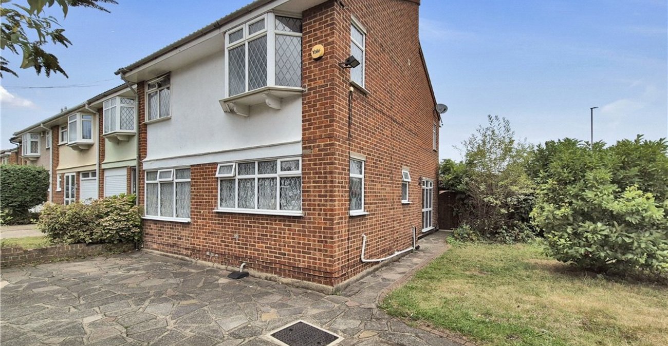 4 bedroom house for sale in Orpington | Robinson Jackson