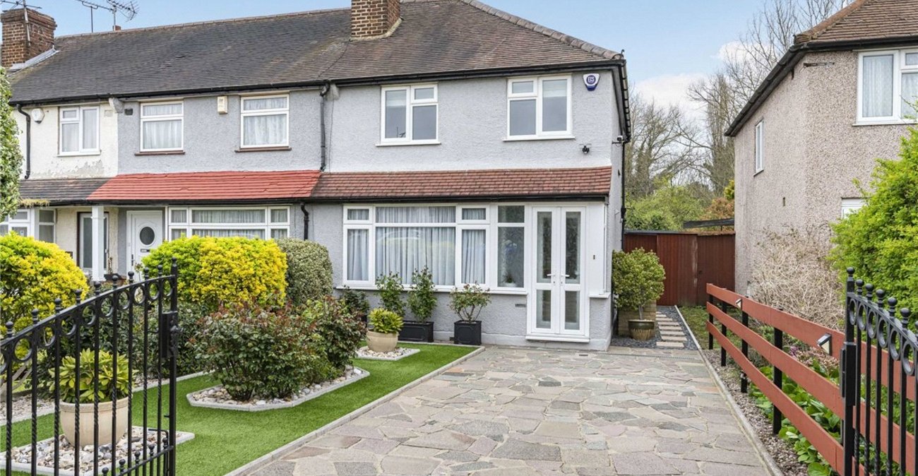 2 bedroom house for sale in St Pauls Cray | Robinson Jackson