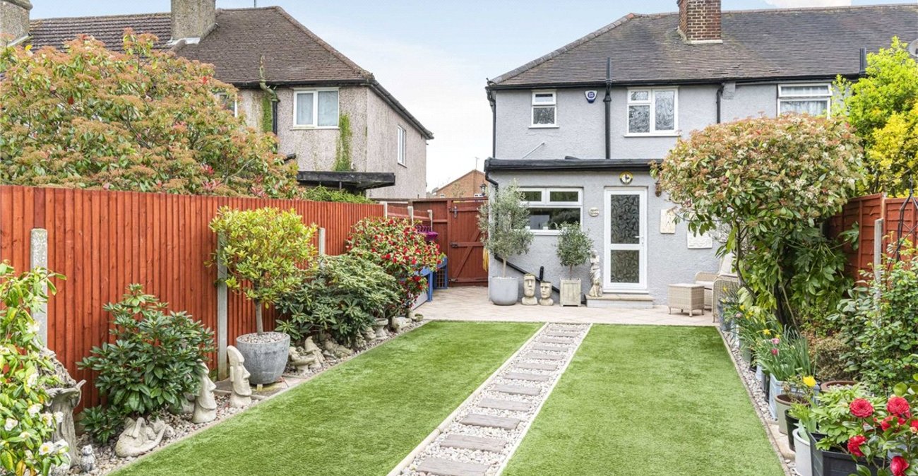 2 bedroom house for sale in St Pauls Cray | Robinson Jackson