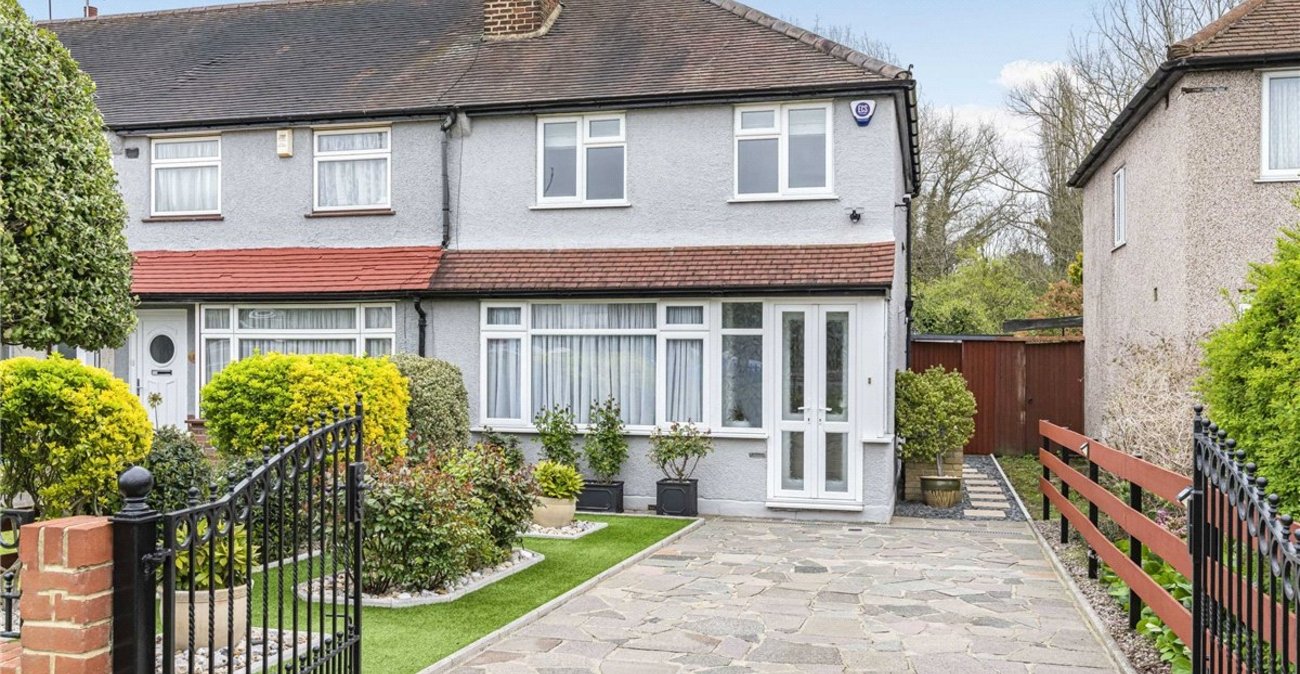 2 bedroom house for sale in St Pauls Cray | Robinson Jackson