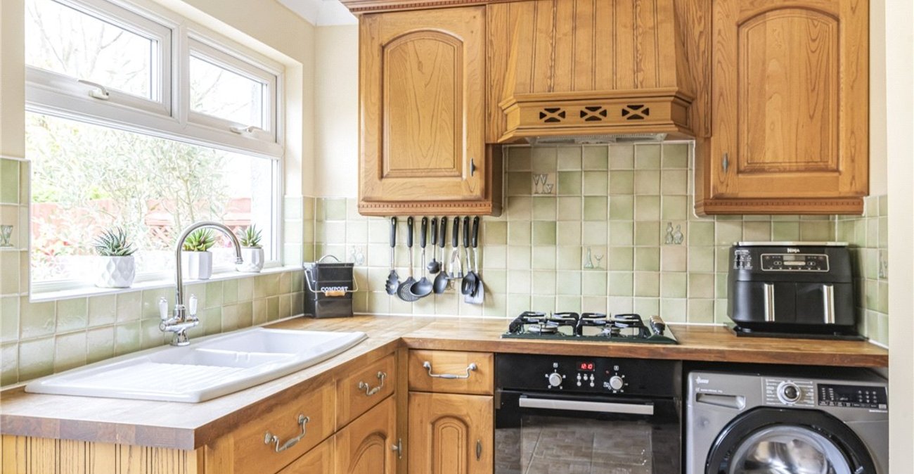 2 bedroom house for sale in St Pauls Cray | Robinson Jackson