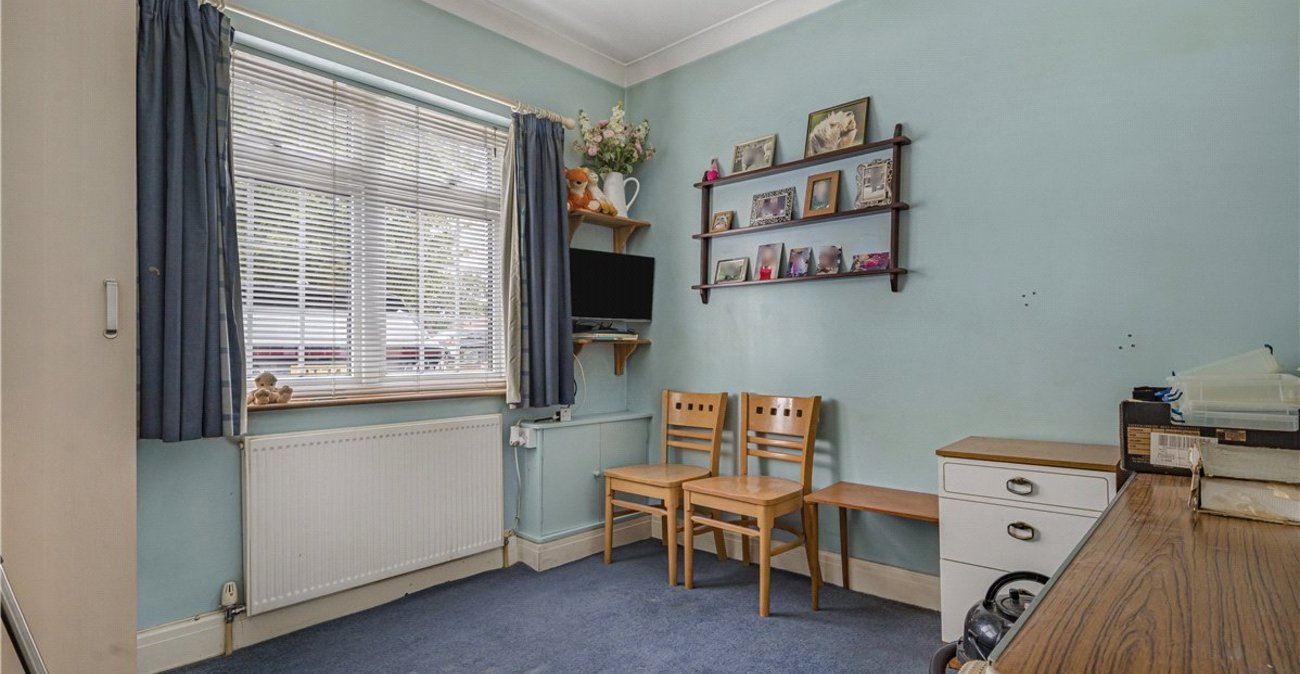 4 bedroom bungalow for sale in St Pauls Cray | Robinson Jackson
