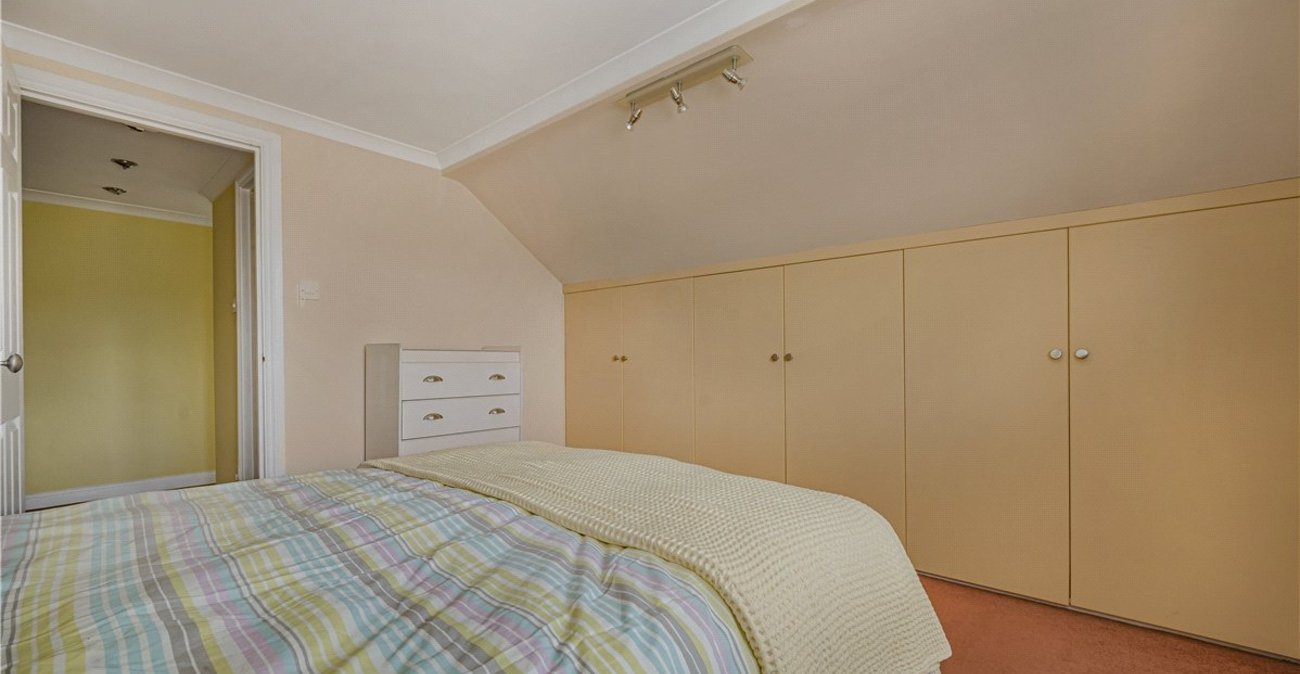 4 bedroom bungalow for sale in St Pauls Cray | Robinson Jackson