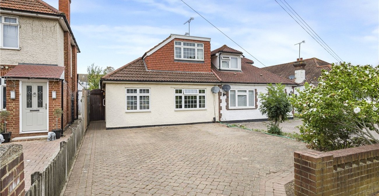 4 bedroom bungalow for sale in St Pauls Cray | Robinson Jackson
