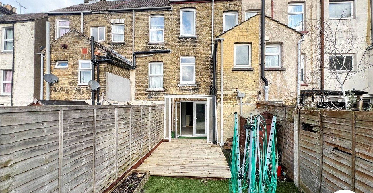 2 bedroom house for sale in Chatham | Robinson Michael & Jackson