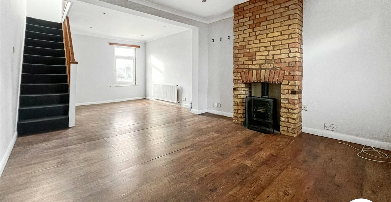 2 bedroom house for sale in Chatham | Robinson Michael & Jackson