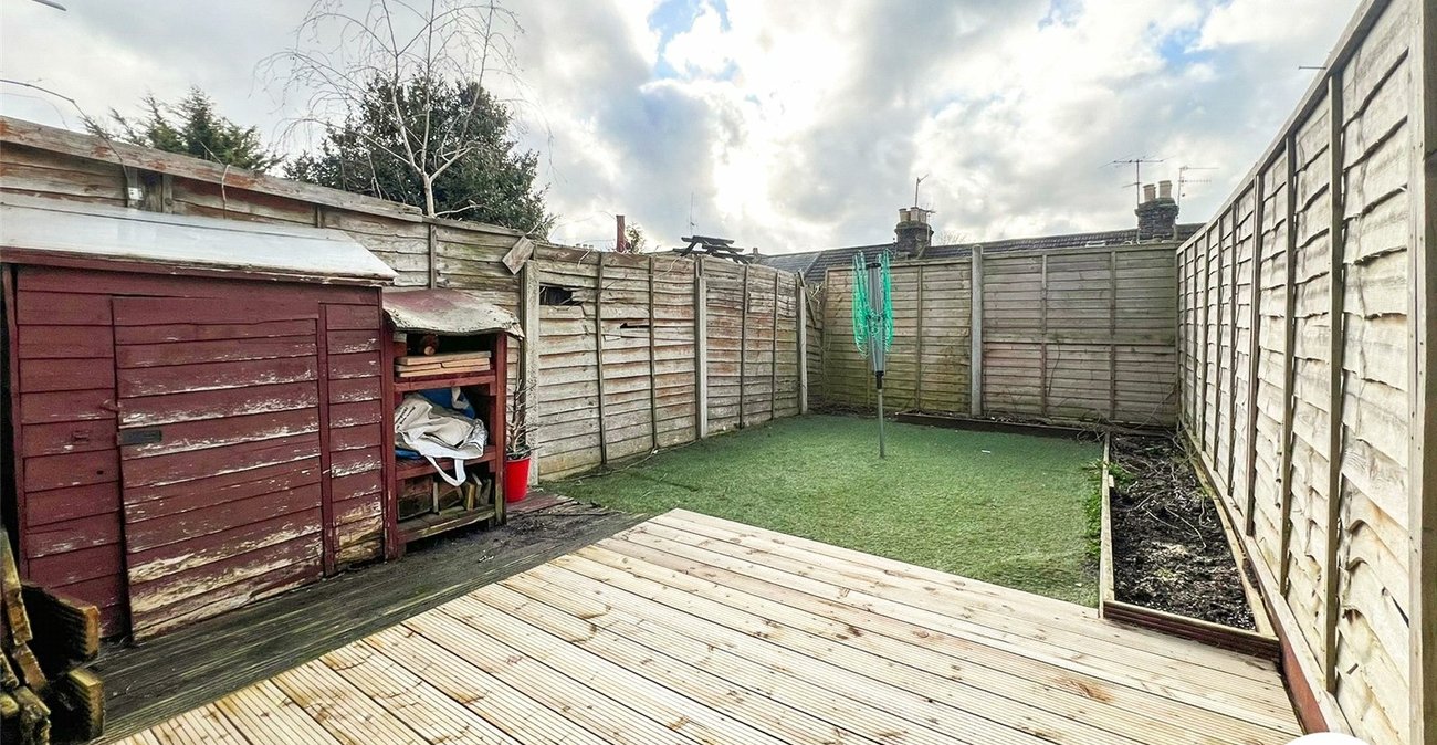 2 bedroom house for sale in Chatham | Robinson Michael & Jackson