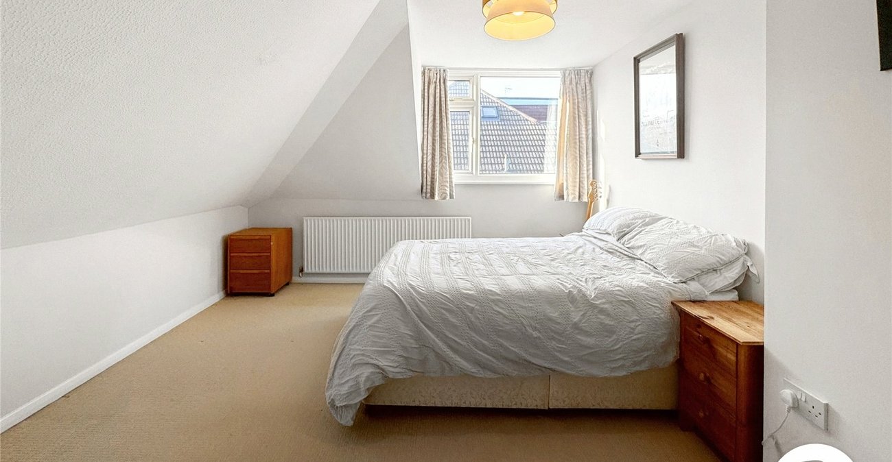 3 bedroom bungalow for sale in Maidstone | Robinson Michael & Jackson