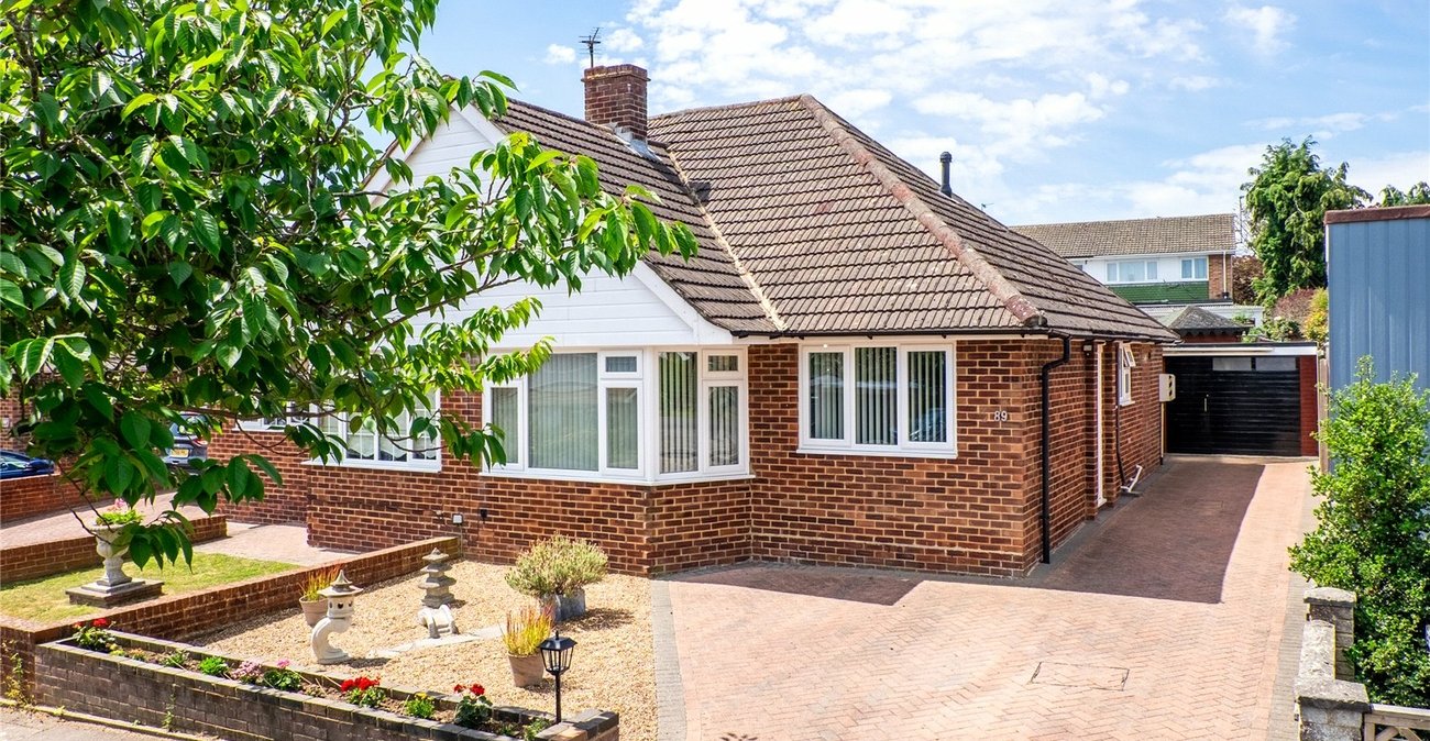 3 bedroom bungalow for sale in Maidstone | Robinson Michael & Jackson