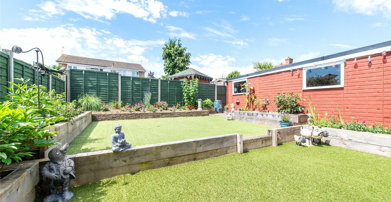 3 bedroom bungalow for sale in Maidstone | Robinson Michael & Jackson