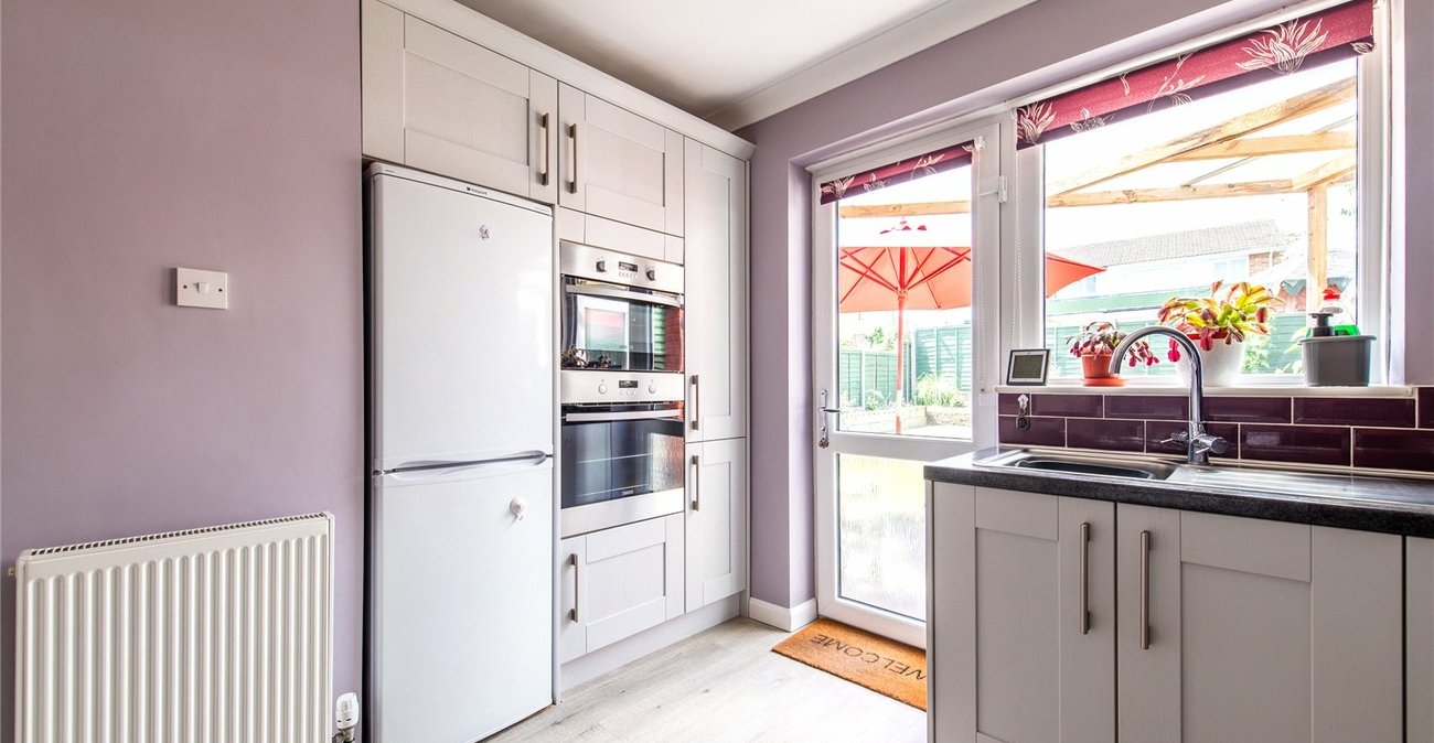 3 bedroom bungalow for sale in Maidstone | Robinson Michael & Jackson