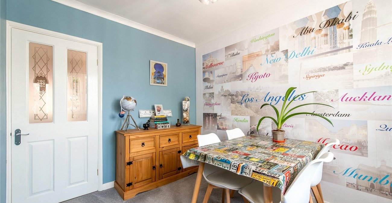 3 bedroom bungalow for sale in Maidstone | Robinson Michael & Jackson