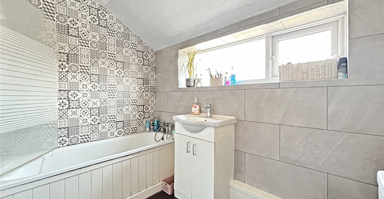 3 bedroom house for sale in Gillingham | Robinson Michael & Jackson